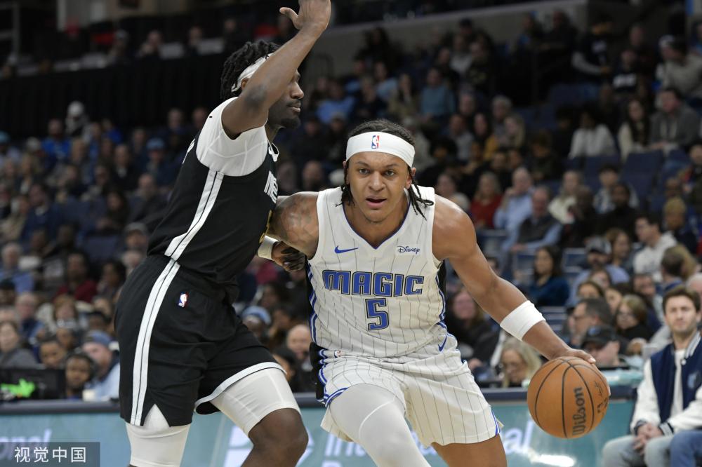 浓墨重彩的 浓墨重彩的